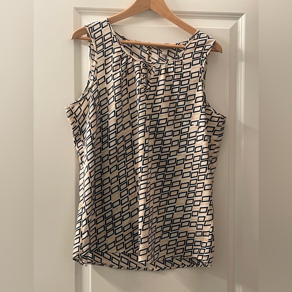 Banana Republic Black, Pink and Cream Geometric Blouse